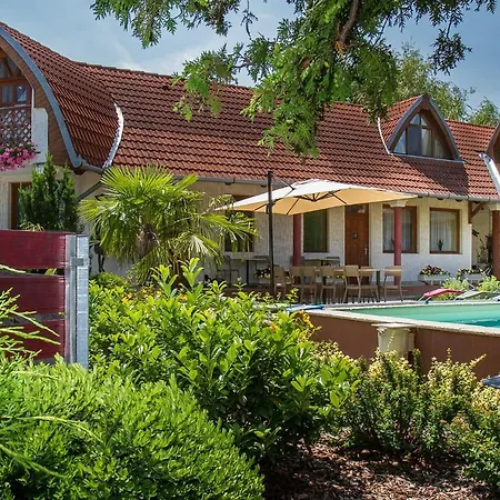 In 35398 Апартаменты